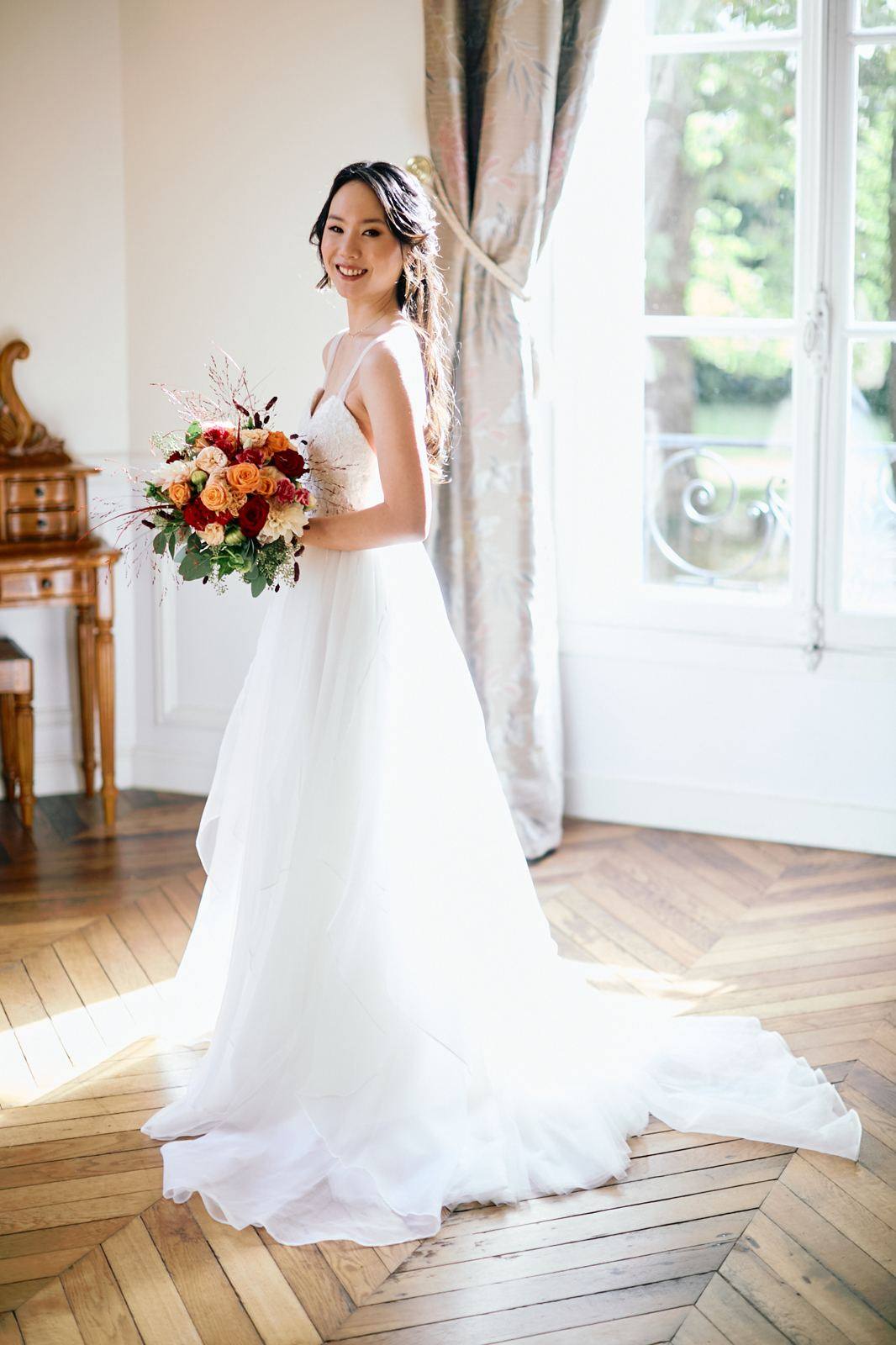 Bride holding her bouquet